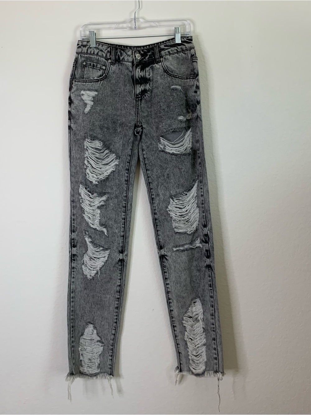 Retrofete Womens gray low rise distressed jeans 26